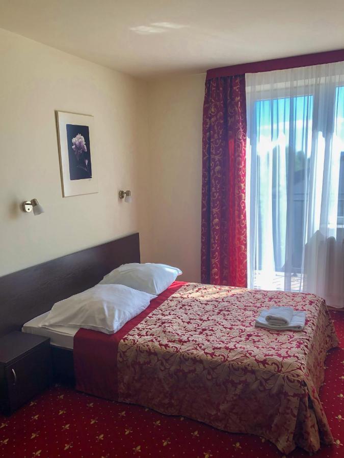 Hotel Korona 3*